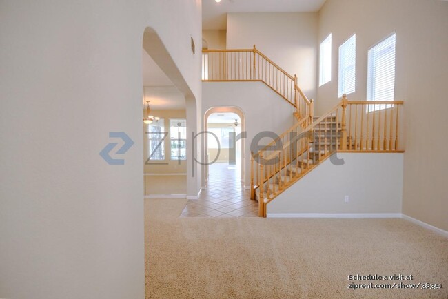 Foto del edificio - 10132 Blossom Ridge Dr