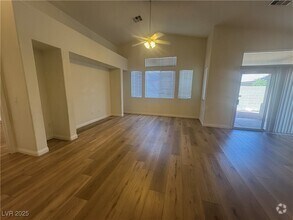 Building Photo - 6783 Quarterhorse Ln
