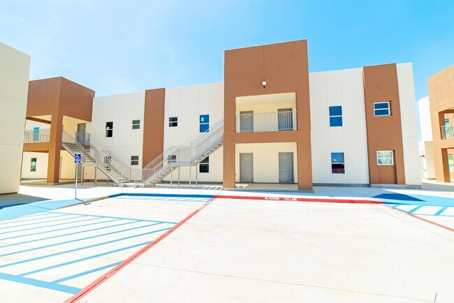 Foto del edificio - 315 Dorel Dr