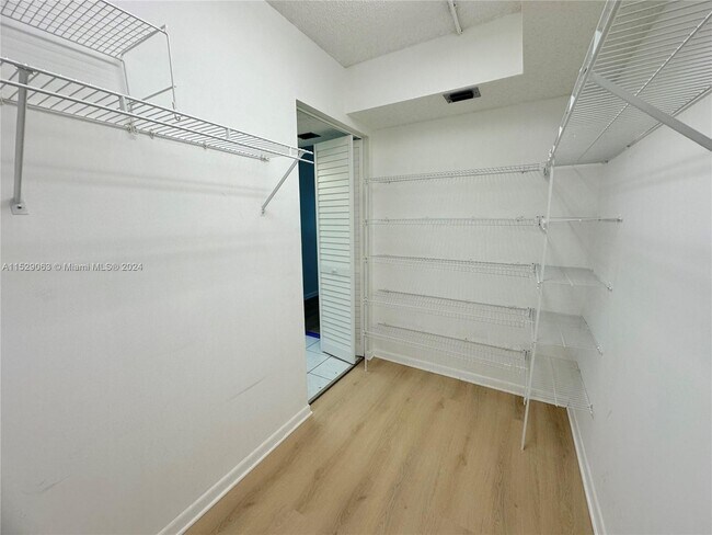 Building Photo - 1151 SW 128th Terrace