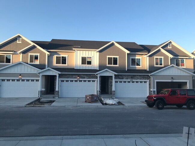 We are the one with the jeep :) - 4292 W Hemsley Ln