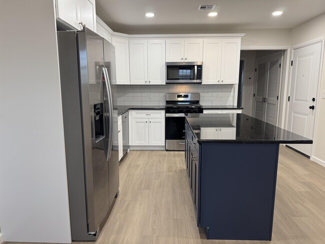 Foto del edificio - 188 Heckel St