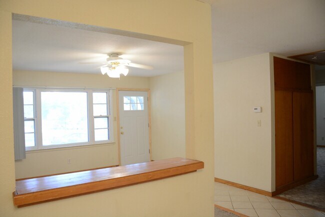 Foto del edificio - 2035 Tecumseh Rd