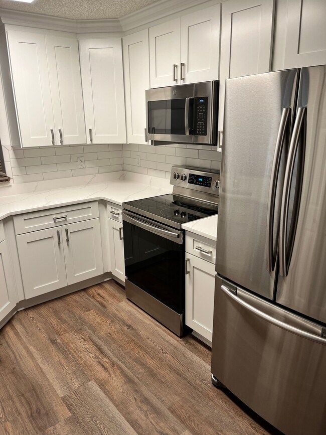 New Kitchen - 900 Ironwood Dr