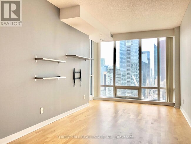 Building Photo - 295 Adelaide St W