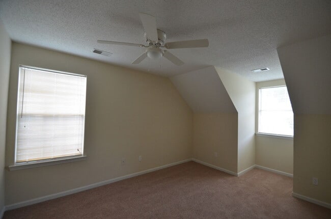 Foto del edificio - 4846 Habersham Ln