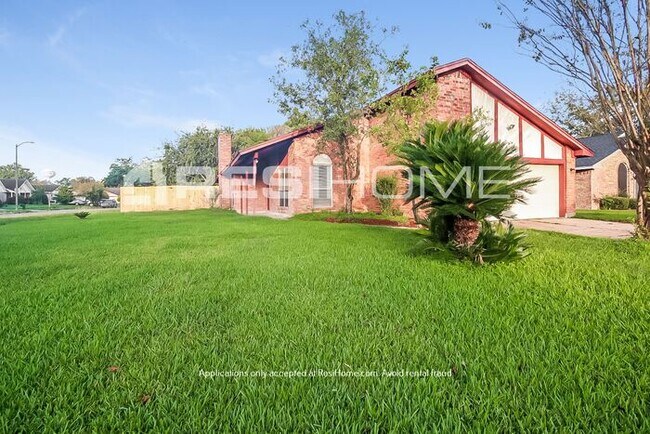 Building Photo - 11303 N Springtail Lane N
