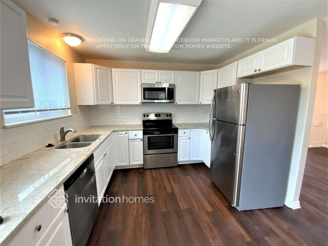 Building Photo - 3147 S Ouray St
