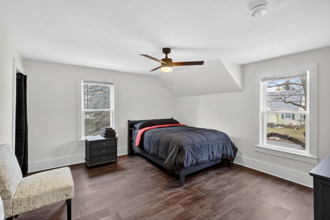 Foto del edificio - 430 N Linden St