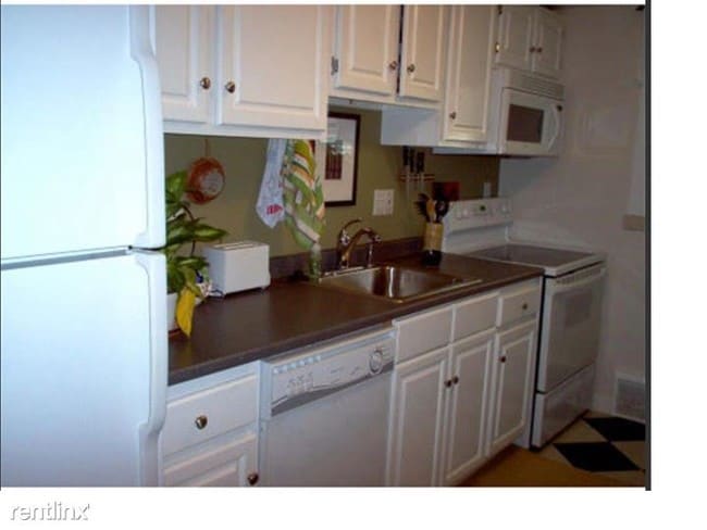 Building Photo - 2 br, 1 bath Apartment - 36 Bryon road