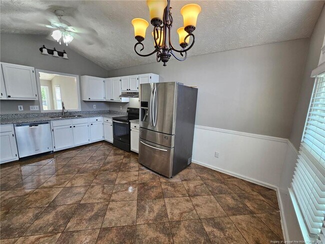 Foto del edificio - 5227 Ballentine St