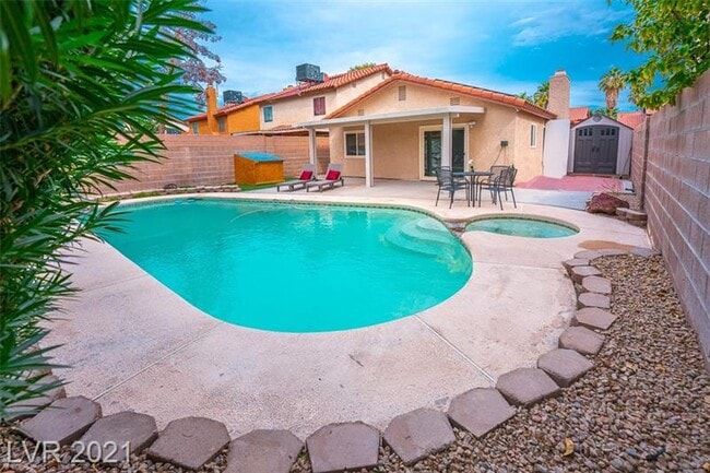 Foto del edificio - 375 Tierra St