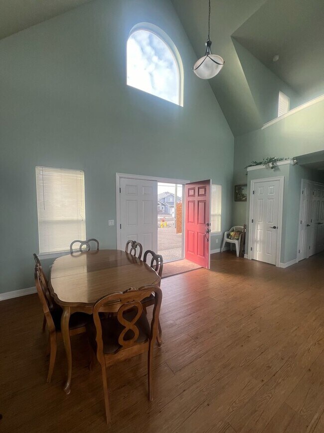 Foto del edificio - Waterfront 2 Bedroom Home in Ferndale!
