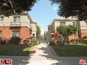 Building Photo - 1300 N Alta Vista Blvd