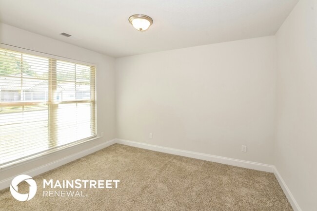 Building Photo - 7826 Ferndale Dr