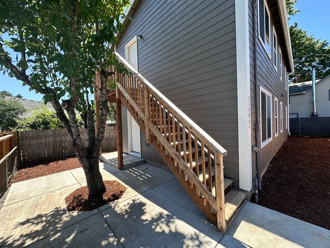 Building Photo - Brand New Construction 2 Bed 1 Bath Duplex!