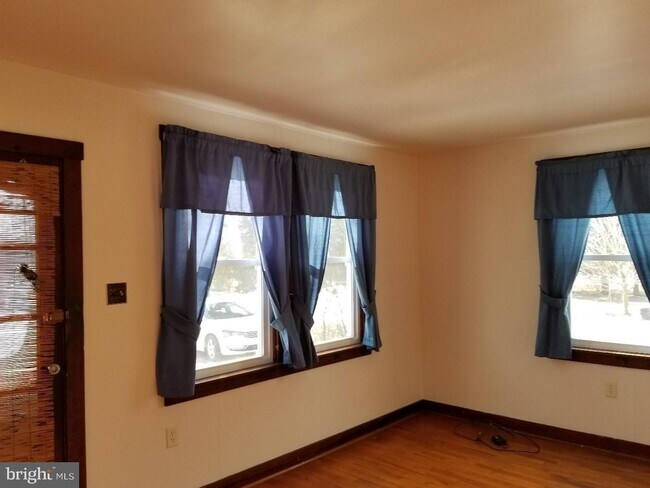 Foto del edificio - 1024 Shadyside Rd