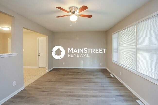 Foto del edificio - 3 Bedroom Pet-Friendly Home in Kansas City, MO with Main Street Renewal
