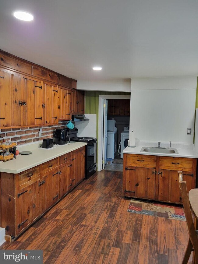 Building Photo - 3095 Sumneytown Pike