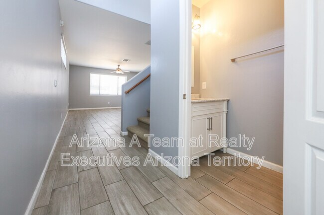 Foto del edificio - 2262 W Night Air Ln
