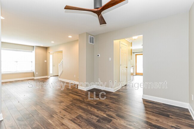 Foto del edificio - 1704 Delancey Way
