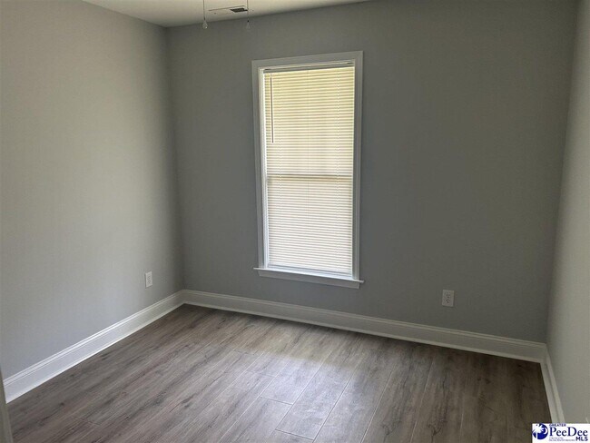 Foto del edificio - 3713 Breckridge Cir