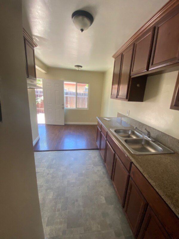 Building Photo - 3297 Tenaya Ave