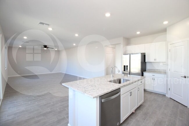 Building Photo - 18020 W Camino de Oro