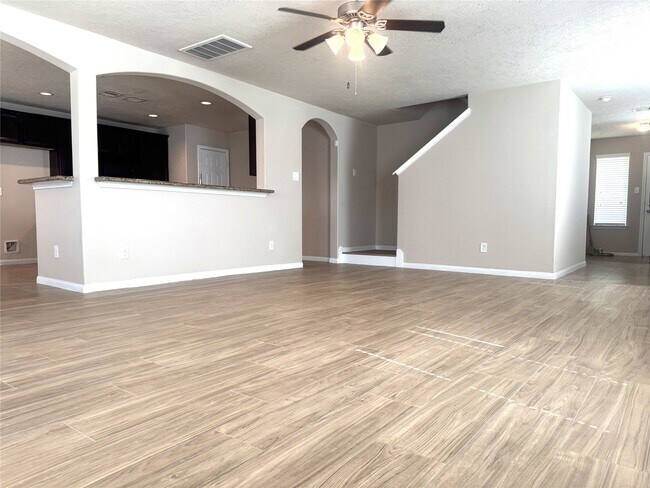 Foto del edificio - 2231 Tandy Park Way