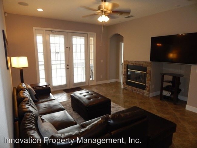 Foto del edificio - 4 br, 3 bath House - 519 Crown Clover Ave