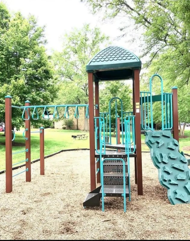 Building Photo - 9907 Blundon Dr