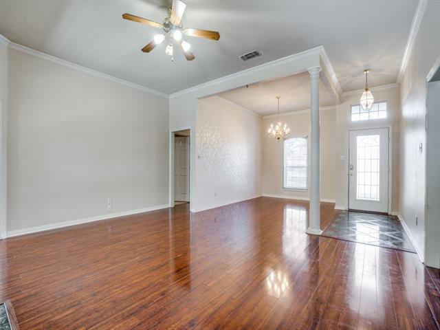 Building Photo - 701 Colony Dr