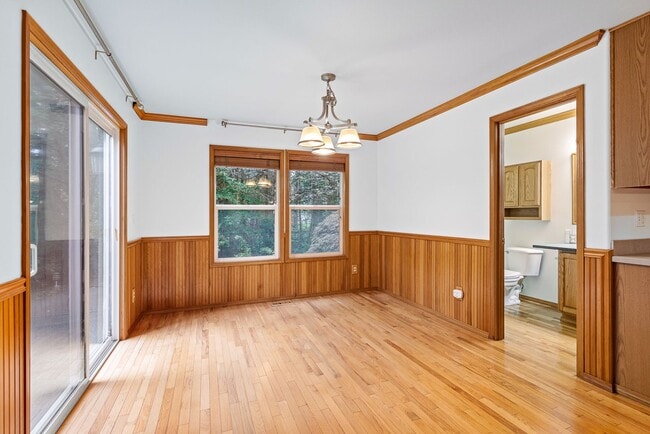 Building Photo - 34518 SE Linden Loop