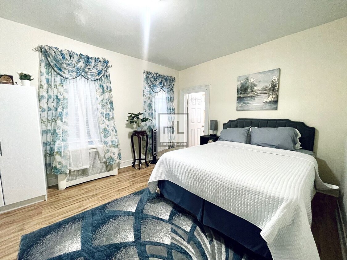 Primary Photo - Whole Floor 1 Bed + Home Office w Private ...