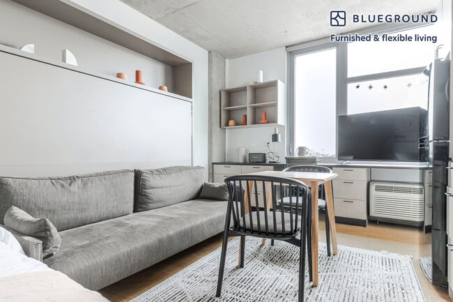 Building Photo - 1515 N Fremont St