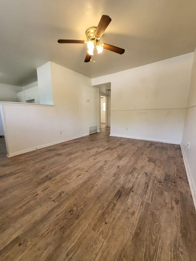 Photo - (3) Bed/(1) Bath w/ Carport Available NOW! House