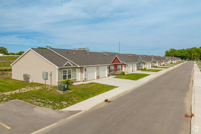 Building Photo - Bluestone Community