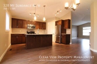 Building Photo - 328 Mt Sundance Rd W