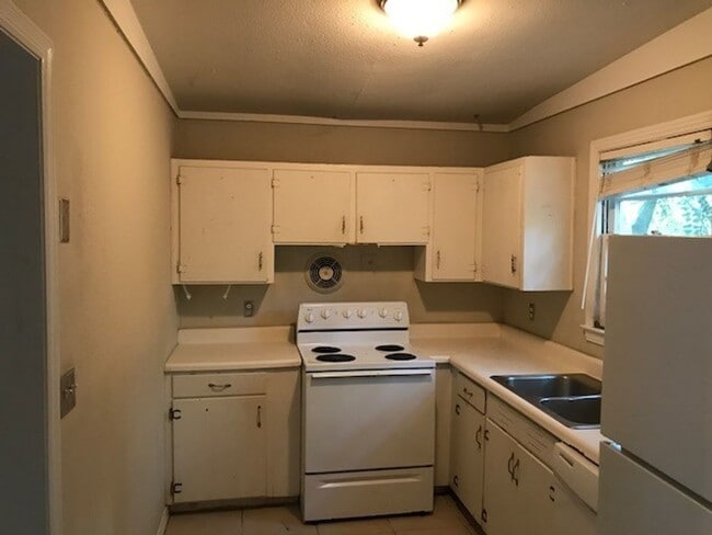 Foto del edificio - 1807 Jackson Bluff Rd