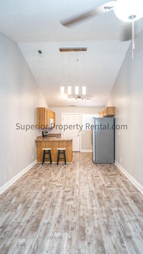 Primary Photo - Cute 2 bed, 2 bath Condo