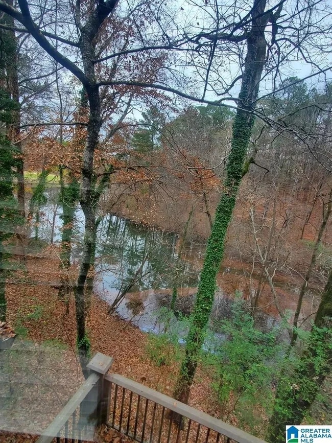 Foto del edificio - 325 Heath Dr