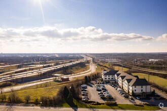 Furnished Studio - Lisle photo'