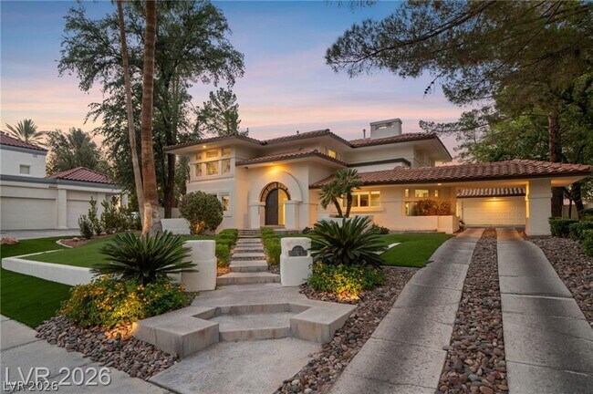 Foto del edificio - 2233 Versailles Ct