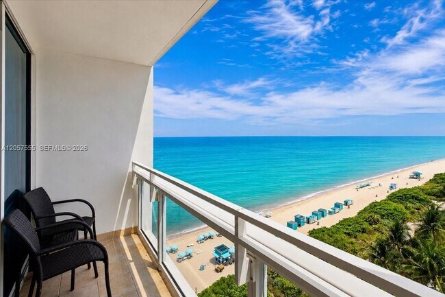 Foto del edificio - 6801 Collins Ave