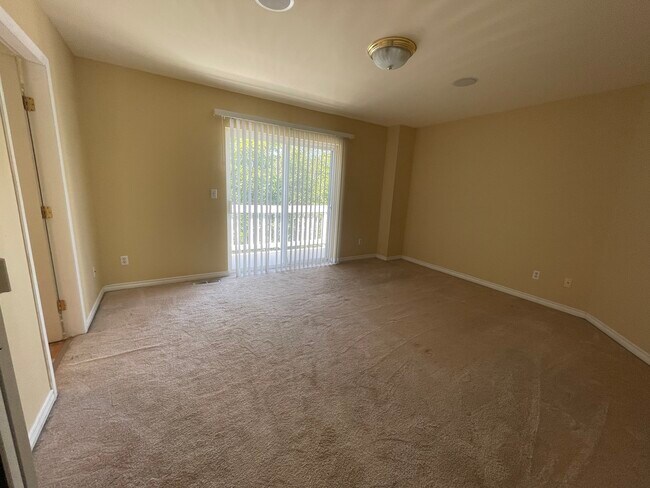 Building Photo - 4251 Archer Dr
