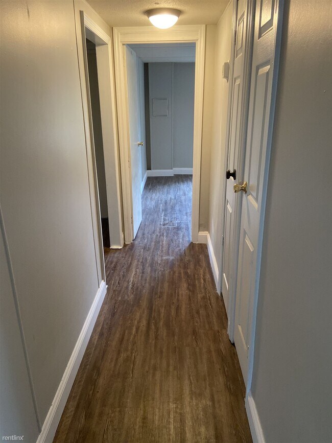 Foto del edificio - 349 Holly Hill Ct