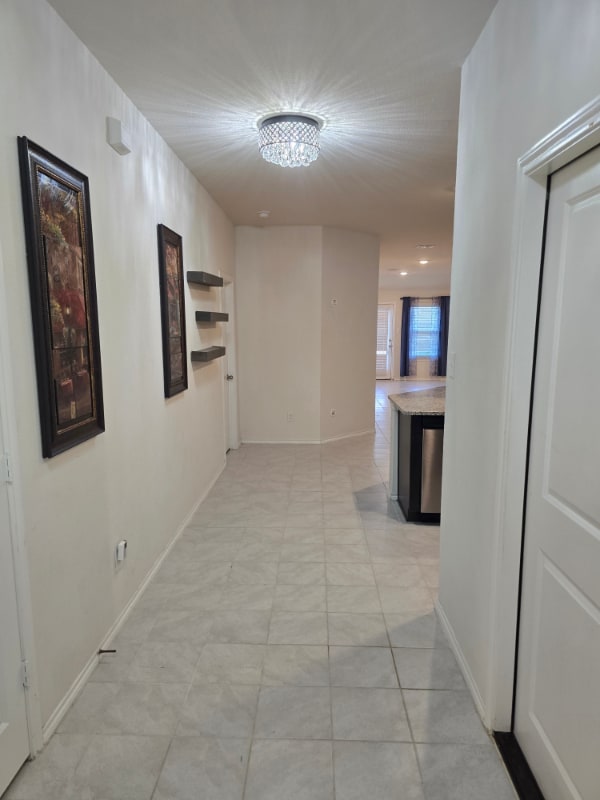 Building Photo - 1220 Meadow Creek Dr