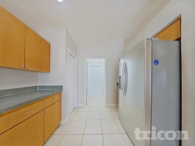 Building Photo - 7956 Floradora Dr