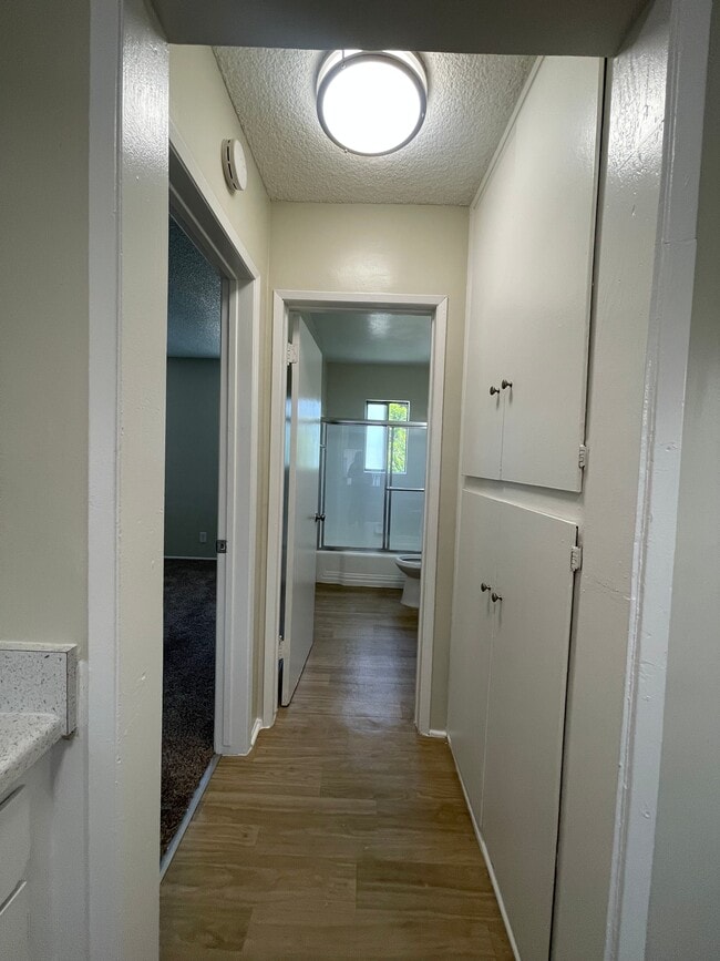 Building Photo - Stonegate Apartments