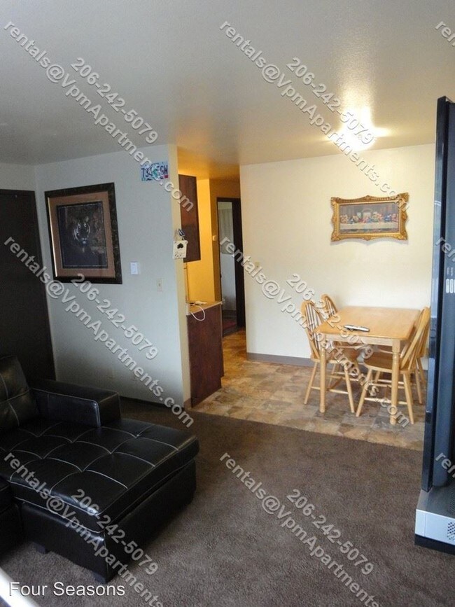 Foto del edificio - 3251 S 176th St